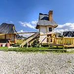 Dworek Mysliwski Hubert-tutaj Czeka Na Ciebie Oszczednosc & Komfort & Najlepsza Lokalizacja, Jestesmy Przy Samych Termach Bania I Stoku Narciarskiego Kotelnica, Na Miejscu Wypozyczalnia Nart, Rowerow W Atrakcyjnej Cenie Dla Gosci Oraz Darmowy Parking Bed & Breakfast 3*
