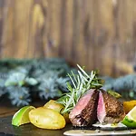 Dworek Mysliwski Hubert-tutaj Czeka Na Ciebie Oszczednosc & Komfort & Najlepsza Lokalizacja, Jestesmy Przy Samych Termach Bania I Stoku Narciarskiego Kotelnica, Na Miejscu Wypozyczalnia Nart, Rowerow W Atrakcyjnej Cenie Dla Gosci Oraz Darmowy Parking Bed & Breakfast 3*