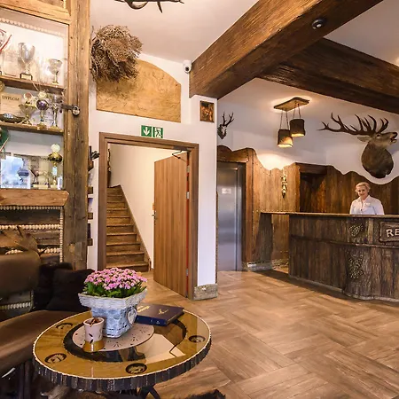 Dworek Mysliwski Hubert-tutaj Czeka Na Ciebie Oszczednosc & Komfort & Najlepsza Lokalizacja, Jestesmy Przy Samych Termach Bania I Stoku Narciarskiego Kotelnica, Na Miejscu Wypozyczalnia Nart, Rowerow W Atrakcyjnej Cenie Dla Gosci Oraz Darmowy Parking לינה וארוחת בוקר ביאלקה טטרנסקה