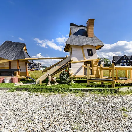 Dworek Mysliwski Hubert-tutaj Czeka Na Ciebie Oszczednosc & Komfort & Najlepsza Lokalizacja, Jestesmy Przy Samych Termach Bania I Stoku Narciarskiego Kotelnica, Na Miejscu Wypozyczalnia Nart, Rowerow W Atrakcyjnej Cenie Dla Gosci Oraz Darmowy Parking לינה וארוחת בוקר 3*