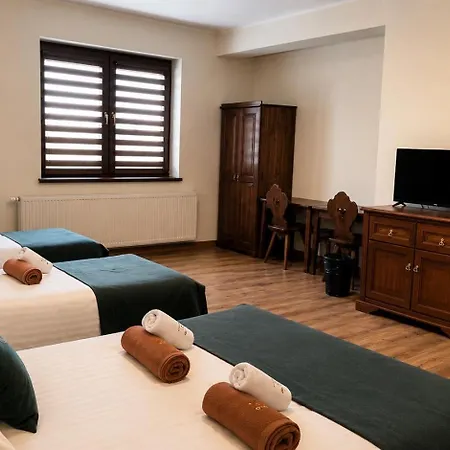 Dworek Mysliwski Hubert- Przy Samych Termach Bania I Stoku Narciarskiego Kotelnica, Na Miejscu Wypozyczalnia Nart, Rowerow Elektrycznych W Atrakcyjnej Cenie Dla Gosci Bed & Breakfast Białka Tatrzańska
